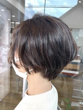 トップヘアー 中庄店(TOP HAIR fuapua) 髪のクセを生かしたオシャレショートボブ