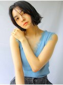 暗髪 抜け感 前下がりボブ
