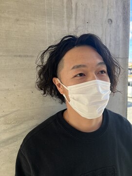 アッシュタカサキ(ash takasaki) ツイストスパイラルパーマニュアンスパーマツーブロック