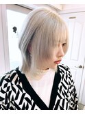 ホワイトベージュ