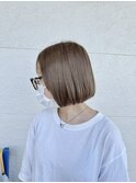 ボブ×くすみベージュ