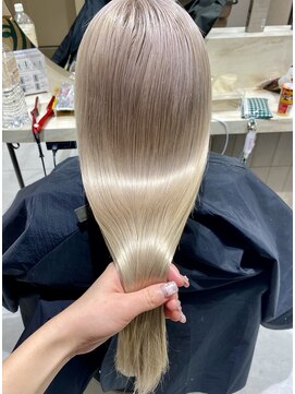 リノショアーズ 日本大通り店(RINOSHORES) ハイトーンミルクティーベージュ