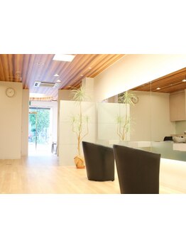 徹底したコロナ対策が◎マンツーマン施術で素敵なヘアスタイルをご提案♪髪のお悩みを解決します。