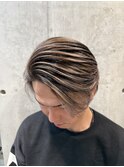 欧風メンズバレイヤージュブリーチ20代毛流れセンターパート眉毛
