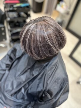 ハクア 相模大野店(HAKUA) 白髪ぼかし