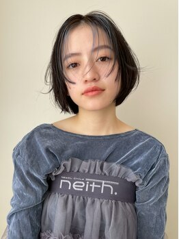 顔まわりのデザイン1つで小顔に◎絶妙なバランスであなたに似合うデザインをご提案♪[ダブルカラー/栄]