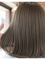 アズグロウヘアー(AS GROW HAIR) 透明感グレージュの艶ストレートボブ
