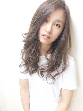 ローランド(Rowland) 透明感アッシュ☆ロング