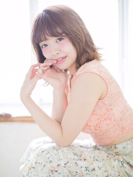 シェリー トロワ(cherie trois) 無造作な切りっぱなしボブ