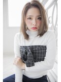 大人可愛いナチュラルストレートボブ