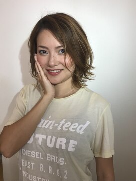 キキ(KIKI) 明るめな