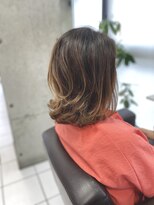 キイヒ(kiihi) 白髪を活かすハイライト