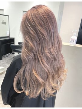 ロビィ ライカム店(LOBY) ホワイトピンクベージュ