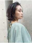 くびれヘア×切りっぱなしボブ×アッシュブラック×大人ガーリー
