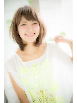 イル(ile) 大人マッシュウルフ/白髪活かし/ベージュ/30~60代にお勧め