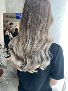 ヘアーメイクチック(HAIR MAKE CHiC) グラデーショングレージュカラー透明カラー