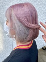 オタクヘア 渋谷(OTAKU HAIR) 白×ピンク推しカラー[黒髪 グレーベージュ レイヤーロング]