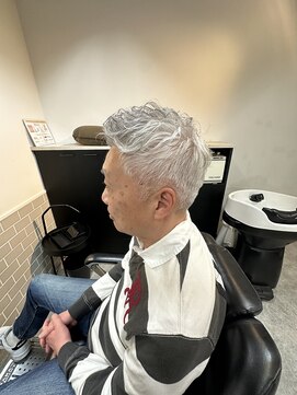 フリーゼアコマキ(FRISEUR) 刈り上げパーマ