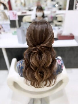サロン ド リリー(salon de Lily) ナチュラルハーフアップ