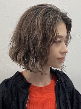 メロウ(me'lou) 《me’lou》ワンレンボブ×ハイライト20代30代40代50代