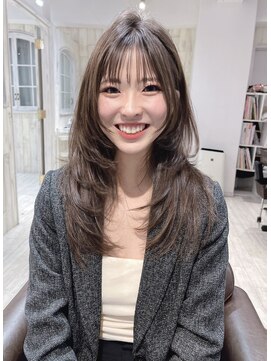 マインバイアフロートギンザ(MYNE by AFLOAT GINZA) レイヤーカット前髪ネビージュ／ワンカール／ロングレイヤー／