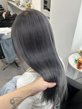 シェイロ(Cielro) 【ダークグレー/透明感カラー/ハイトーン】SAKI