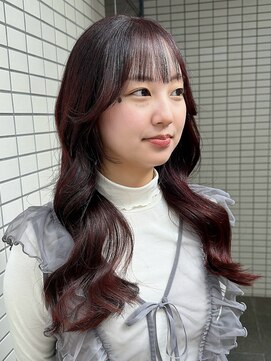 ラウレア(LAULEA) レイヤーカット/顔まわりカット/小顔カット/カシスピンクカラー