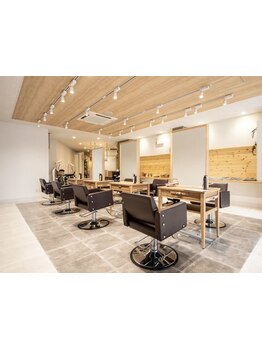 繰り返すカラーでパサつきや頭皮のお悩みがある方必見！「ルビオナカラー」で美しい髪色を楽しみませんか？