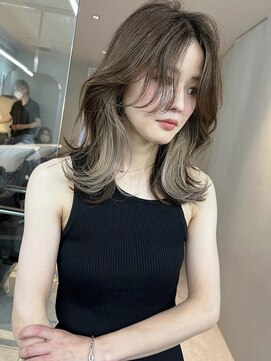 サイン 渋谷(SIGN) 20代30代トレンドなレイヤーカットハッシュカットレイヤーボブ