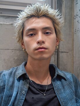 ライラ(Lyla) 下北沢ホワイトスパイキーウルフ