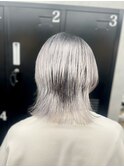 白さ、透明感の極み。ホワイトシルバー
