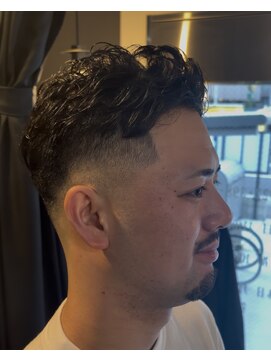 ザ ブライト バーバー(The BRIGHT BARBER) 極道パーマ　スキンフェード