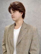 アイユー(ii+U) 岡田 大樹(2F)