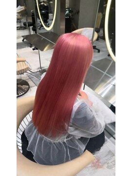 ロンド クラン 岡崎(Lond Clan) 肌に馴染みやすい艶ピンク