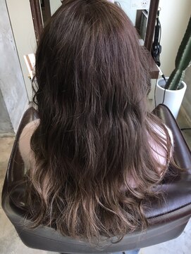 キー(key) ピンクアッシュ