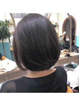 ロンド レグリーズ 立川(Lond leglise) ベージュ/丸みボブ/ラベンダーベージュ【深味信也】