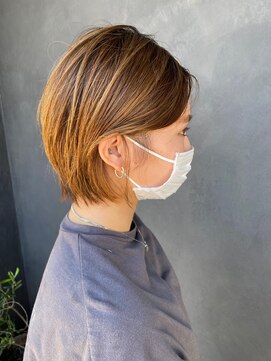 ナナ バイ ピケ(nana by pique) 前下がりショートボブ/大人ショートボブ/プラチナベージュ/30代