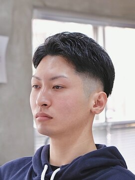 ブランクバーバーショップ(BLANK BARBERSHOP) ツーブロックフェードパートスタイル 【西宮 夙川 苦楽園】