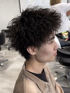 ウノ(U.No.) ツーブロック/スパイキーショート