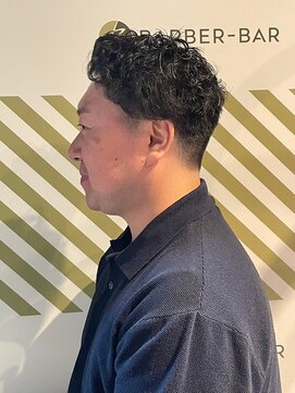 バーバーバー アカバネ(BARBER-BAR AKABANE) 気になるボリュームカバーにメンズパーマ アップスタイル#1