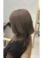 スラッシュ ホワイト(SLASH white) 白髪を活かした柔らかベージュ◎『魅せる白髪』目指しましょう★