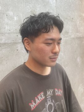 デフカッヅ 北千住(DEF CUTZ) くせ毛を活かしたショート