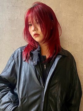 イル(iLe.) ブリーチ/ミディアムヘア/デザインカラー/フェイスフレーミング