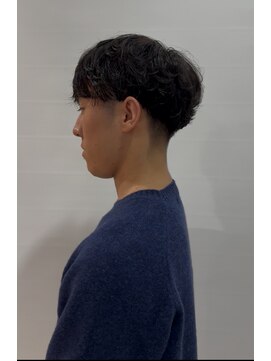 ウタシロイロ(uta shiroiro) シャドーパーマ