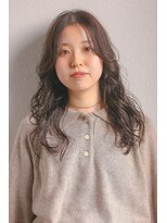 スリー スタンド(THREE STAND)&nbsp;大人ウェーブ/コテ巻き風パーマ/レイヤー/グレージュ