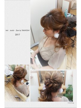 ジークス(zeax) サイドに可愛くまとめたハーフアップ♪