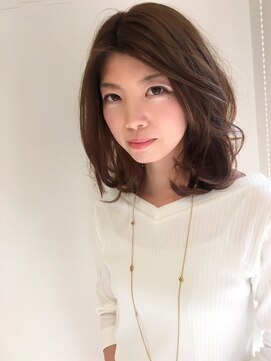 エルパティオ(EL PATIO) 大人可愛いグラマラスミディ