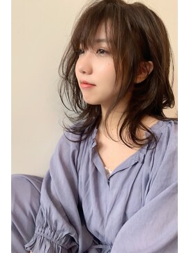 ジエクト 本店(The Ect) 外ハネ艶カラー×耳かけシースルーバング