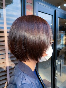 コノア スパーク(Conoah spark) すっきり小顔ショートマロンベージュAラインボブ/透明感ショート