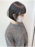 大人かわいい黒髪ショートボブ/耳かけ丸みショート